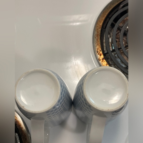 2 Beautiful Matching Mugs Perfect for Couples or BFFs - Picture 5 of 7